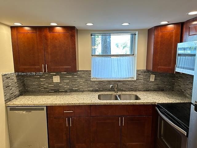 1st image of 9351 Fontainebleau Blvd #152