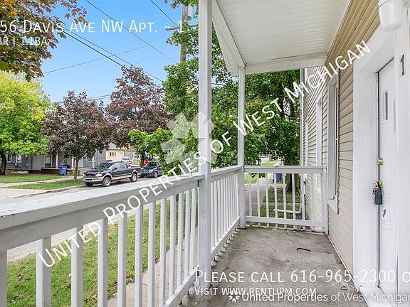 2nd image of 956 Davis Ave NW APT 1
