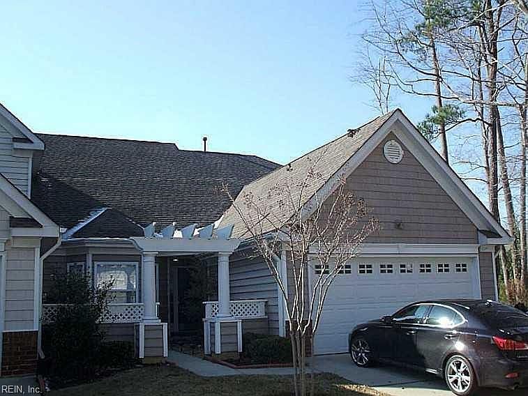 526 Shoreline Dr