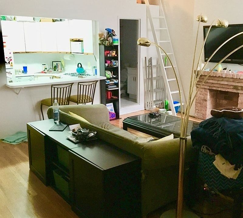 1st image of 157 W 73rd St APT 2R