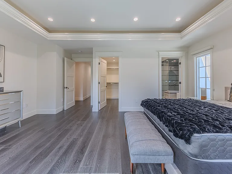 2150 S El Molino Ave — Photo 29