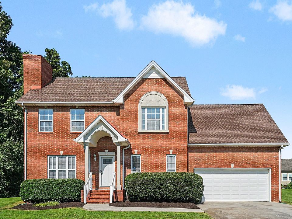 1st image of 108 Brookview Ct