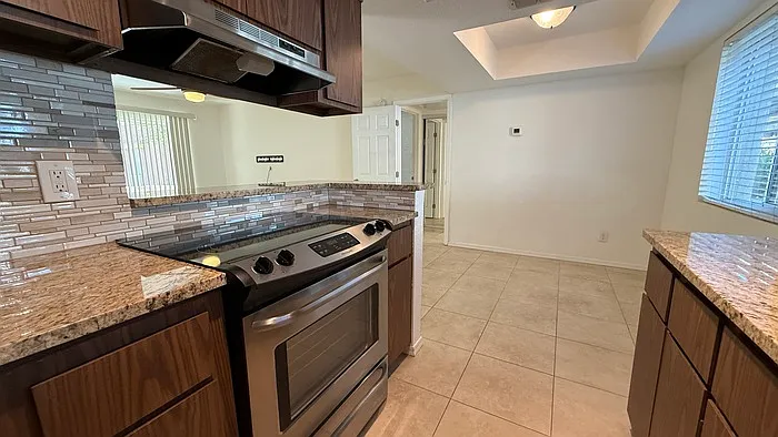 4554 E Paradise Village Pkwy N #164 — Photo 3