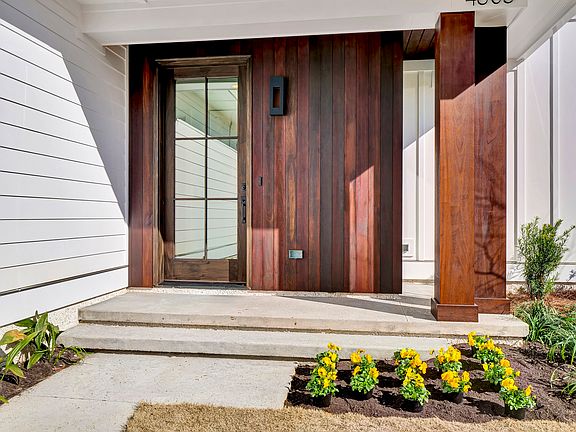 Coming up to the Front Door. Beautiful Woodwork.
