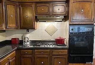 2nd image of 7000 Winchester Dr