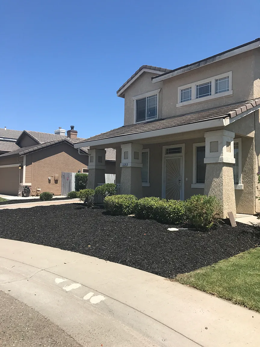3328 Sondiesa Way photo 1