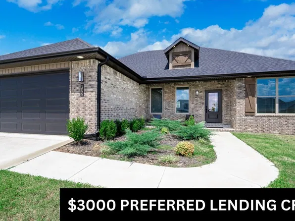 872 Round Top St, Prairie Grove, AR 72753