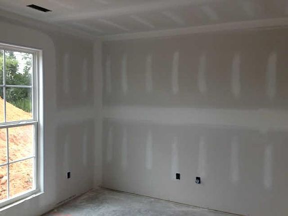 5th image of 8354 Manor Farm Dr