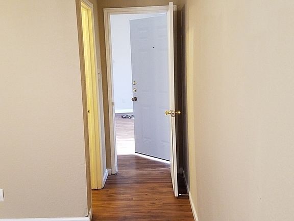 5th image of 9107 Sanger Dr #B