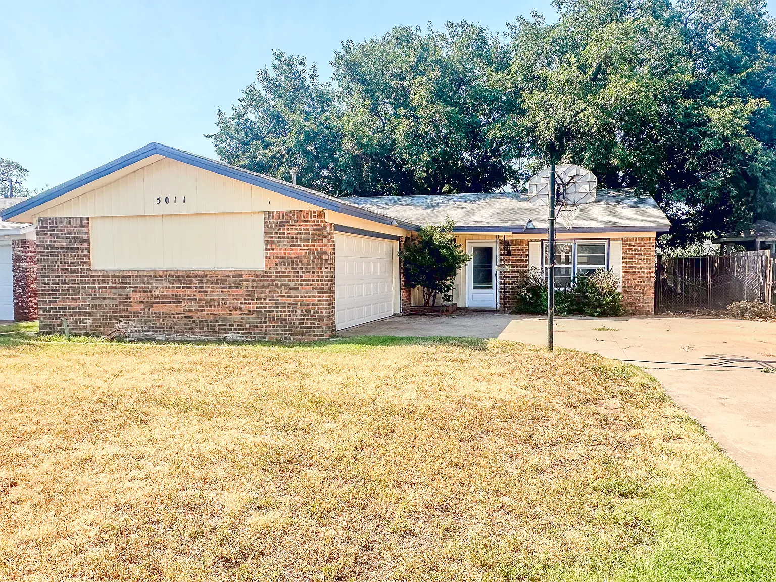 3 bed, 1292 sqft, $1,500 — Photo 2