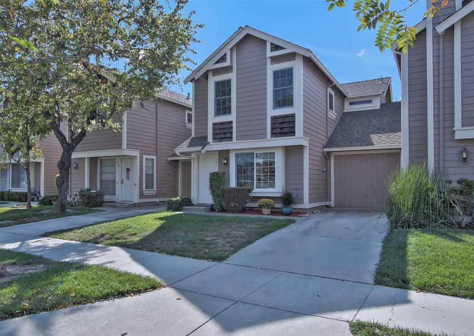 2nd image of 256 Banana Grove Ln