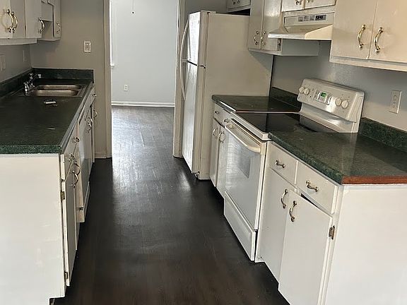 4th image of 6354 Shannon Pkwy #1-19B