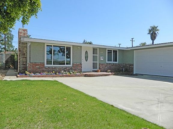 3rd image of 954 N Damato Dr