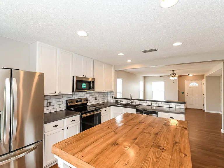 1181 Summer Bluff Rd — Photo 9
