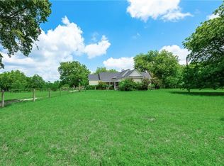 3223 Howard Rd, Waxahachie, TX 75165