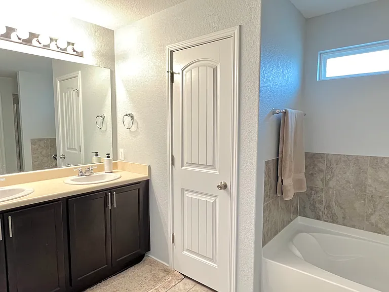 8922 Bowen Br — Photo 7