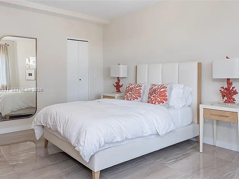 16 Island Ave #7C — Photo 33