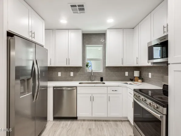466 E ROYAL PALMS Drive, Mesa, AZ 85203