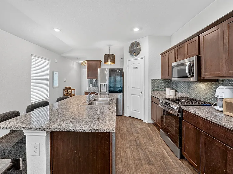 196 Harvest Creek Dr — Photo 8