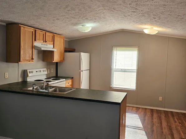 106 Little Brushy Rd, Oliver Springs, TN 37840