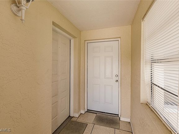 3rd image of 1322 SE 24th Ave