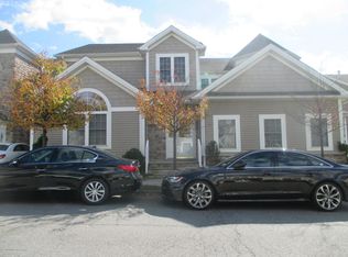 51 Tiller Ct, Staten Island, NY