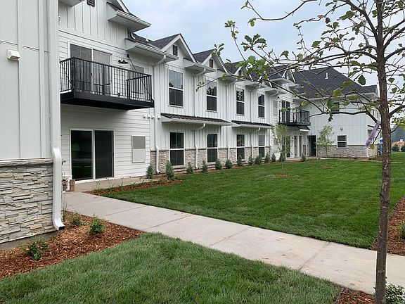 3rd image of 14672 Finale Ave N #44-5