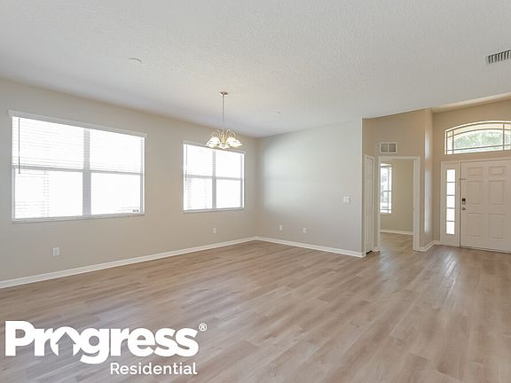5th image of 6633 Cambridge Park Dr