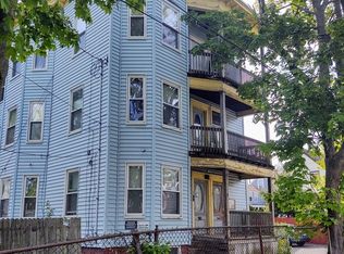 22-24 Laighton Ter, Lynn, MA 01902