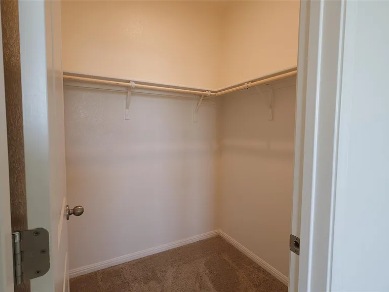 250 Seneca Loop — Photo 12