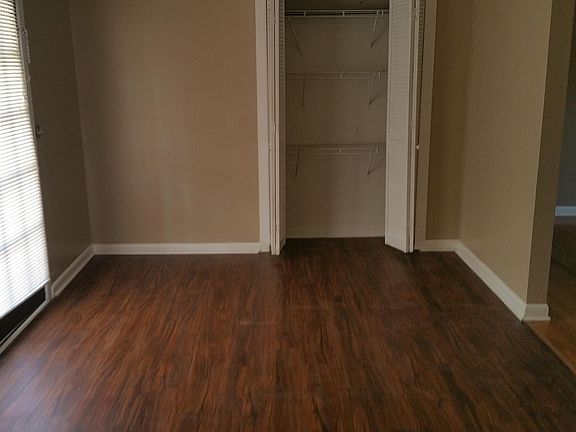 3rd image of 116 Sonja Dr