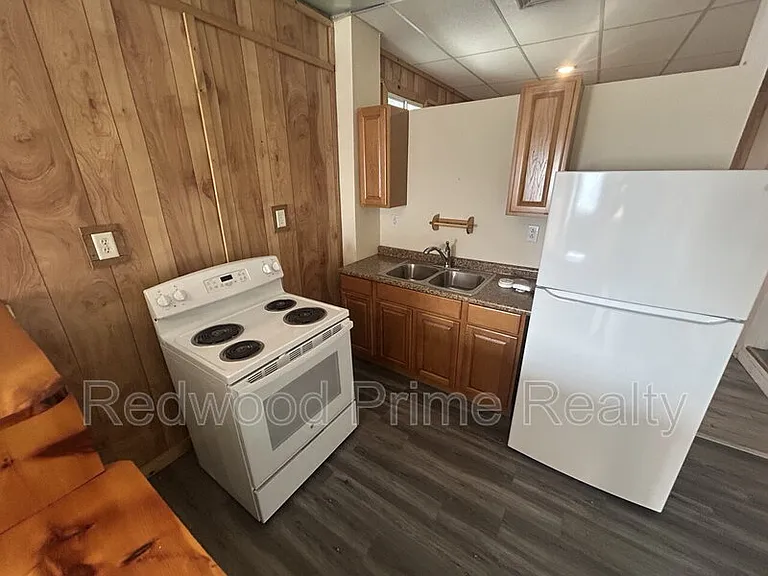 908 Main St #101 — Photo 8