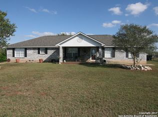 4285 Fm 1343, Devine, TX 78016