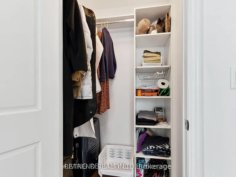 388 Yonge St #6505 — Photo 14