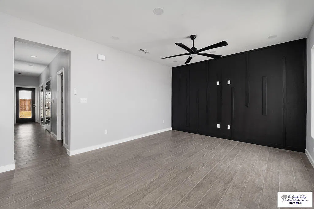 7908 Villa Fino Ln — Photo 2