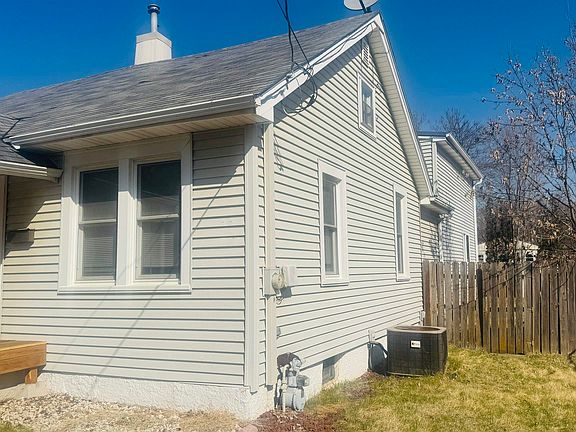 3rd image of 1417 W 29th St