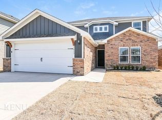 1613 Maroon Dr, El Reno, OK 73036