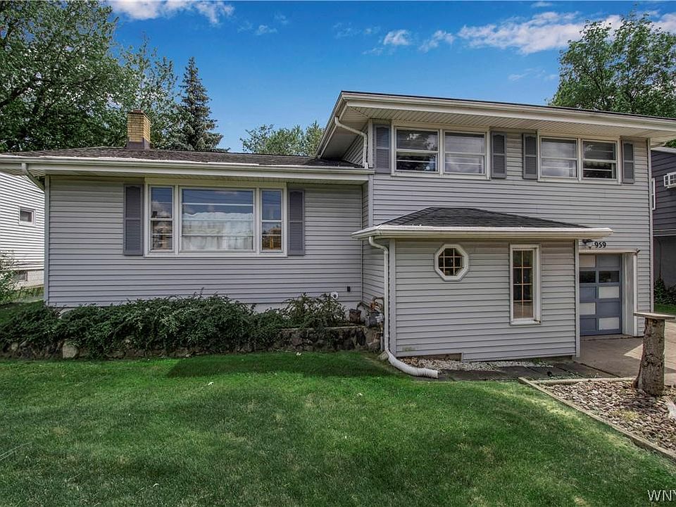 1st image of 959 Wehrle Dr
