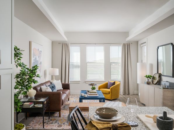 4101 Viridian Village Dr #2116