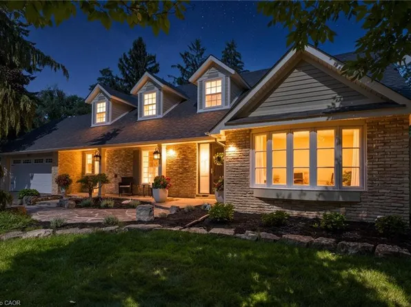 1577 Old Spar Ct, Mississauga, ON L5J 1B4