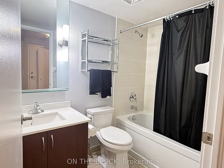 320 Richmond St E #313 — Photo 29