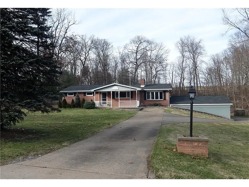 207 Brookside Rd photo 1