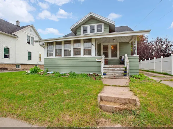 411 Knapp St, Oshkosh, WI 54902