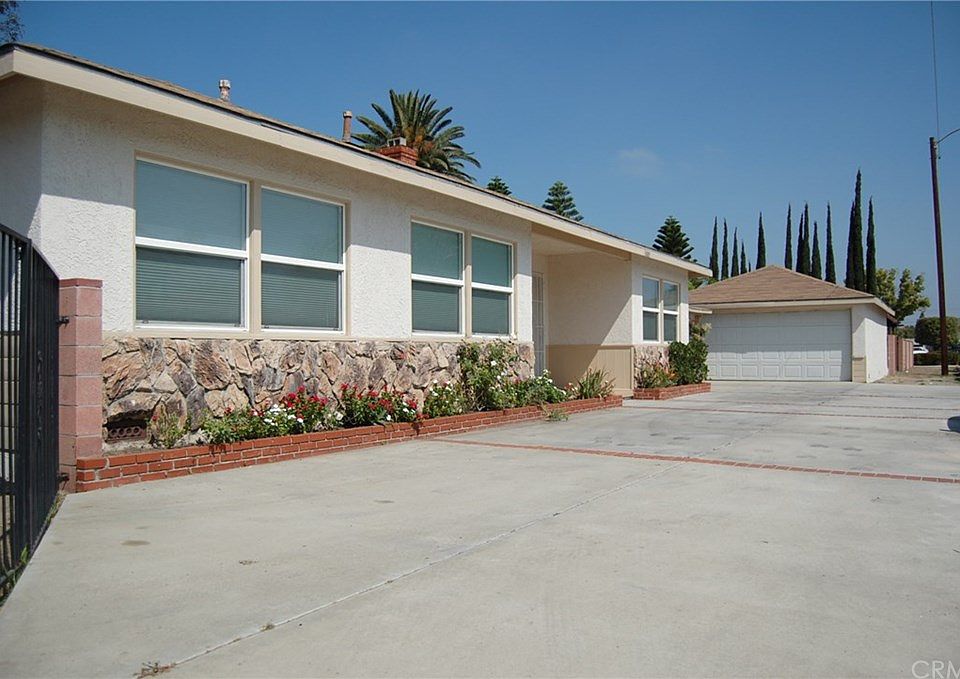 1st image of 1005 N Wanda Dr