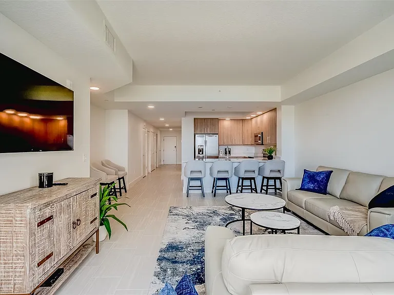 415 Island Way #311 — Photo 3