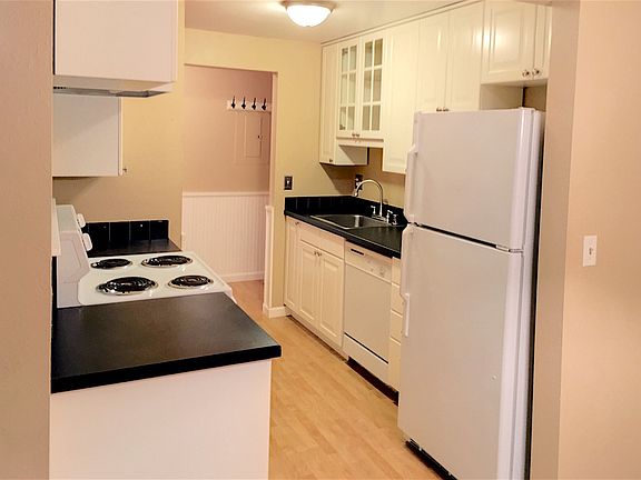 3rd image of 700 N 160th St APT A204