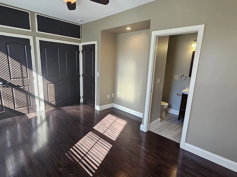 503 Windsor St #2 — Photo 24
