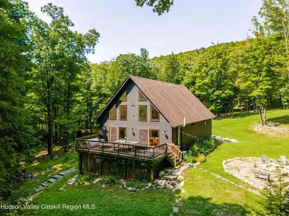 858 Roosa Gap Road, Bloomingburg, NY 12721