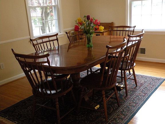 Formal dining room