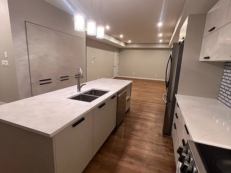 1371 Maxime St #A — Photo 4